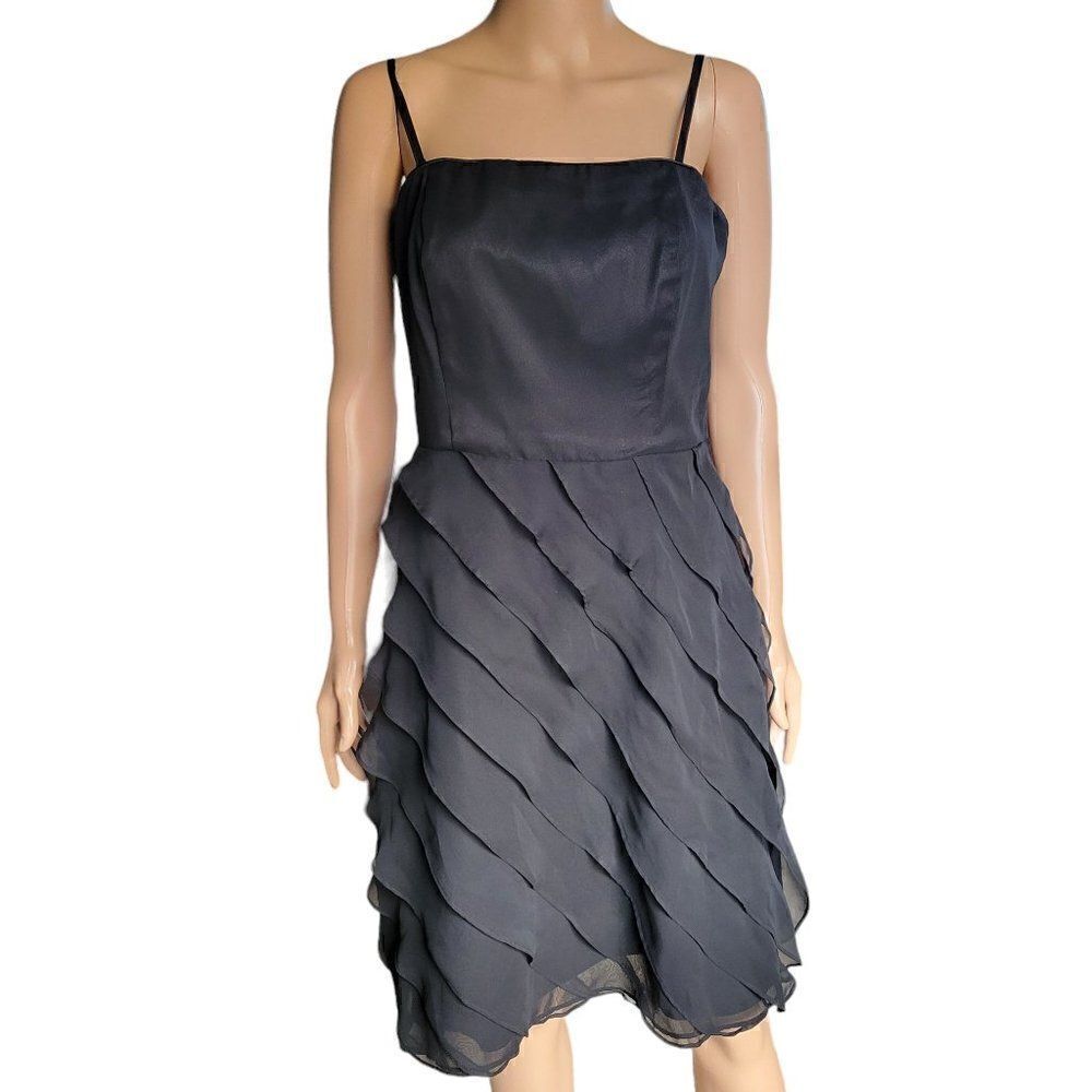 White House Black Market Cocktail Dress (Size 8)